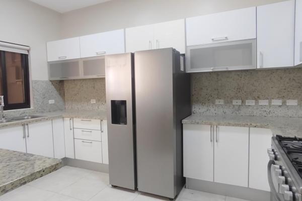 Vendo townhome en embassy club para inversionistas. generando renta.
