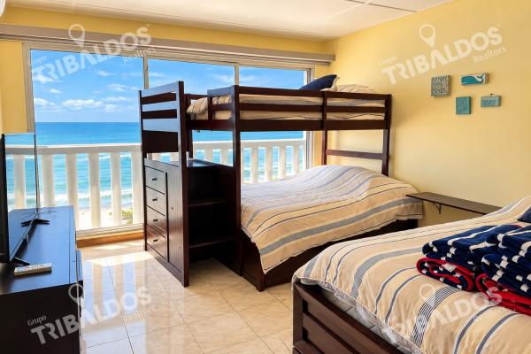 Venta de casa frente al mar en san carlos, con acceso a la playa y 5 recámaras