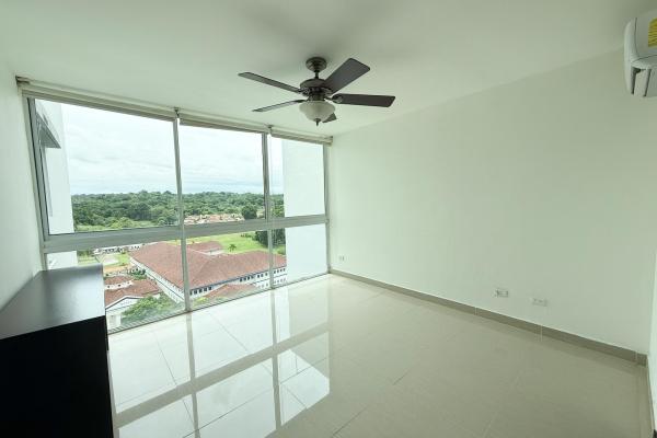Amplio apartamento familiar en venta en pine hill