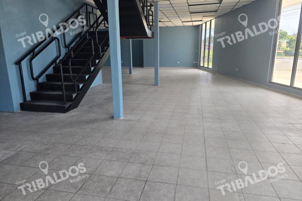 Venta de edificio sobre la carretera interamericana en penonomé