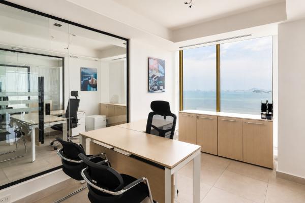 Office for sale in bicsa financial ave. balboa