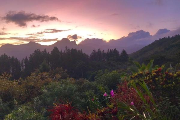 House for sale with stunning views in sora