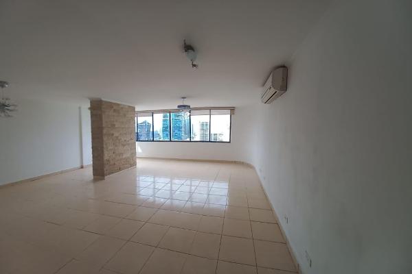 Se vende apartamento marbella tower ii, reposeído