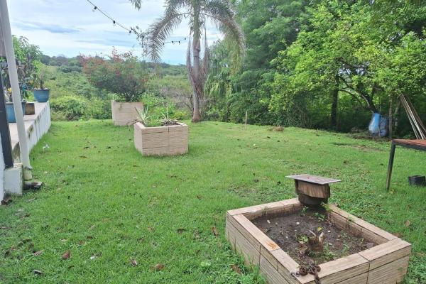 Casa con piscina y 1,8 hectáreas de terreno