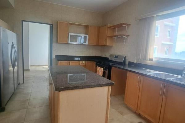Apartamento de 4 habitaciones en edificio ph el alcazar, en coronado golf