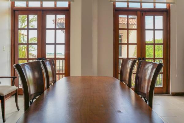 Se vende apartamento en casco viejo, star & herald
