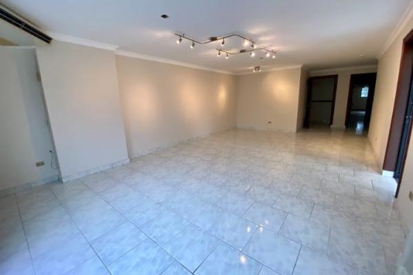 The crab, apartment for sale.