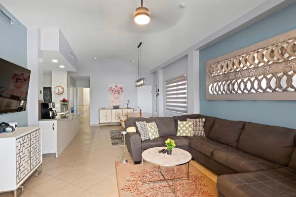 Apartamento de 3 rec. frente al mar en playa la barqueta panamá