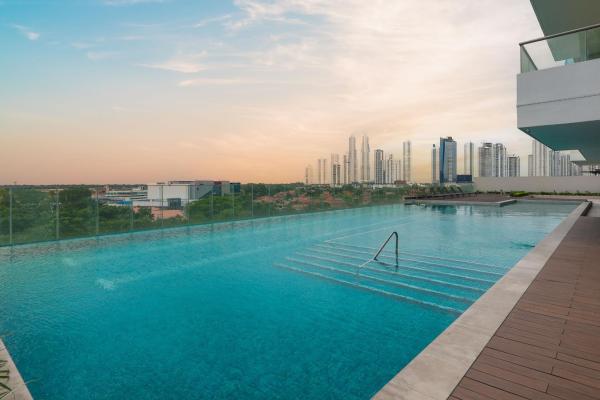 Exclusive condo for sale in santa maria