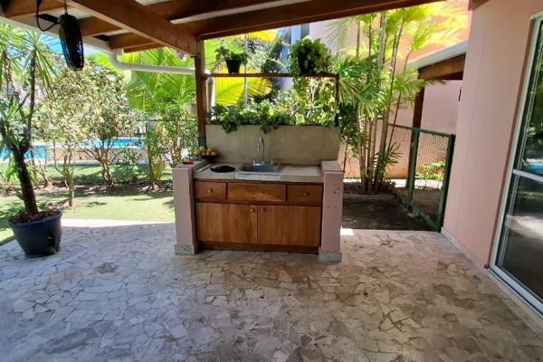 Venta de townhouse en villas de decameron, farallón, coclé