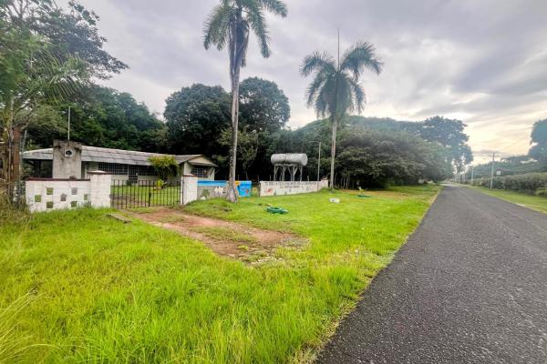 Venta terreno de 2,640.00 m² playa santa clara