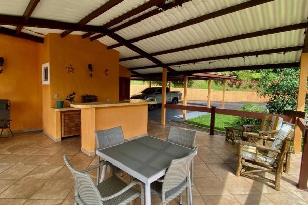 Mountain retreat in altos del maria
