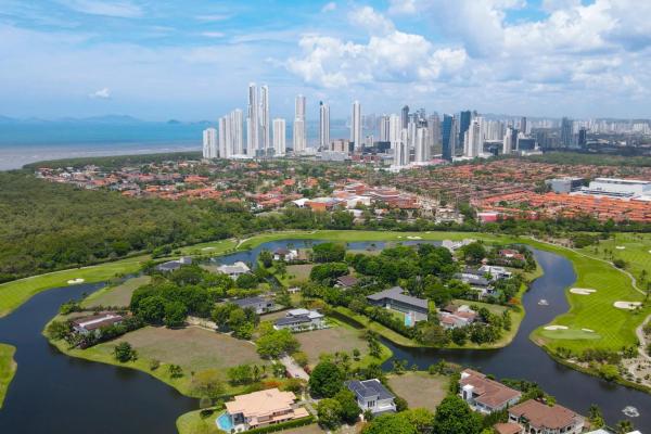 Venta de apartamento en santa maría ph valery point