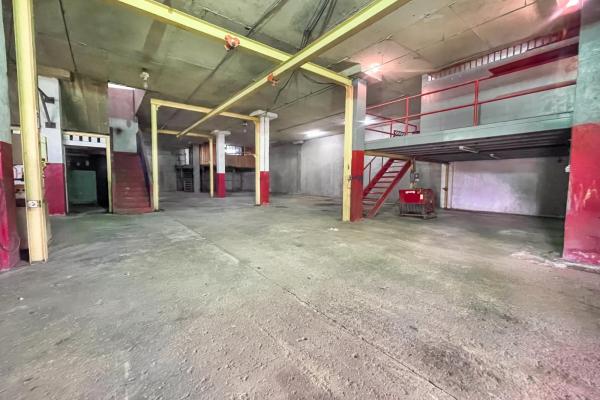 Se vende edificio comercial con galera y oficina