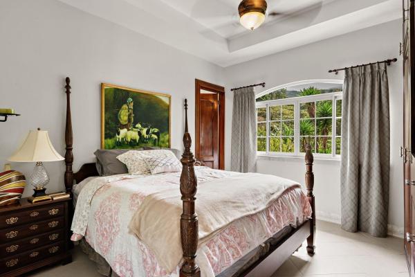 Sophisticated mountain house in boquete the spring