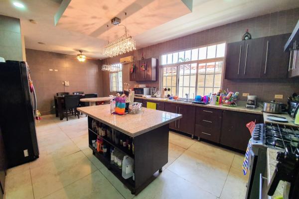Venta de casa en altos de panamá condado del rey