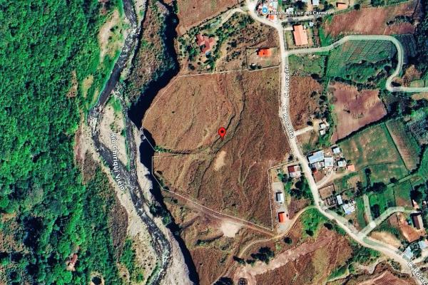 Amplio lote residencial en venta – paso ancho
