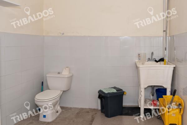 Sale of land with commercial space in san francisco