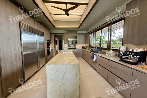Sale of house in balmoral costa del este