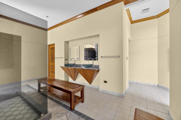 Resort-ready estate in hermosa bay boca chica