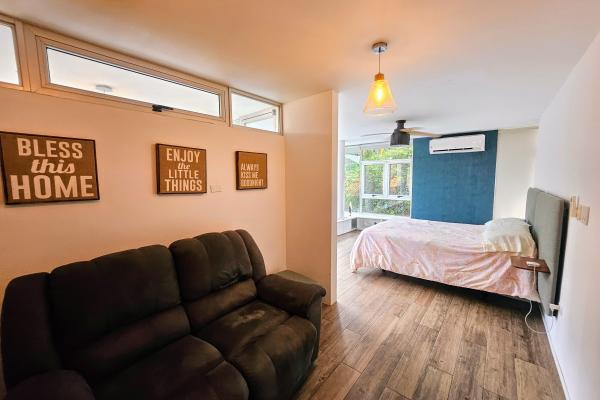 Venta de casa unifamiliar en fuente del fresno condado del rey remodelada