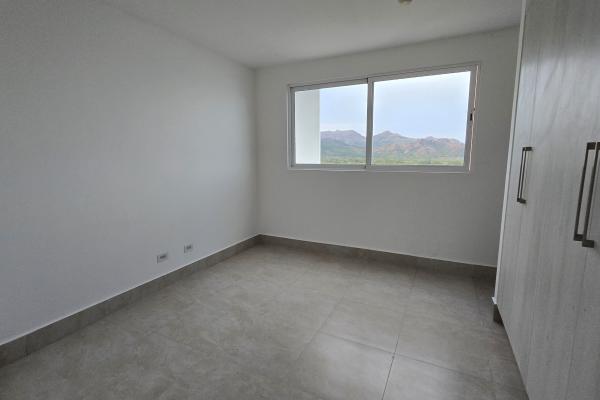 Venta de apartamento en ocean waves nueva gorgona