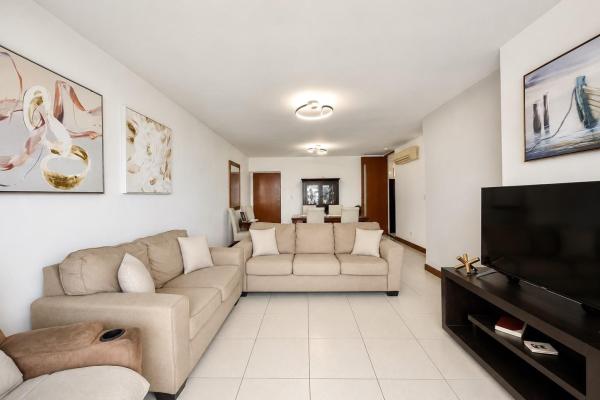 Se vende apartamento de 3 recamaras en el cangrejo