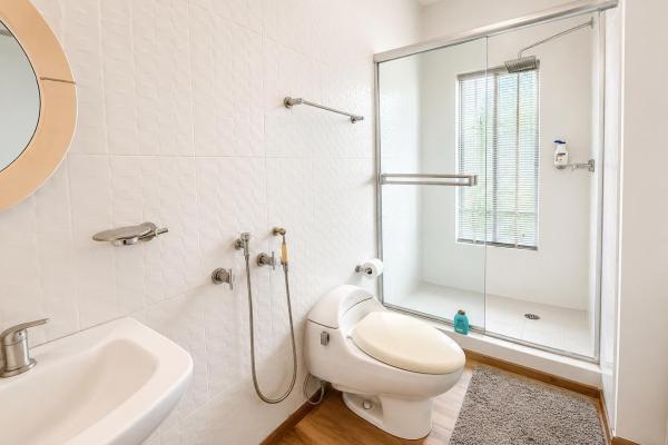 Venta de residencia moderna en coronado