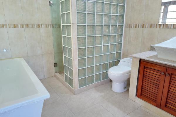 Se vende impresionante casa con vistas al mar en altos del maría