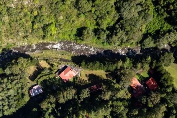 Finca frente al río bambito en venta | volcán panamá