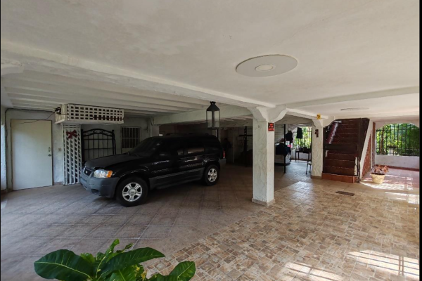 Sale of house in albrook