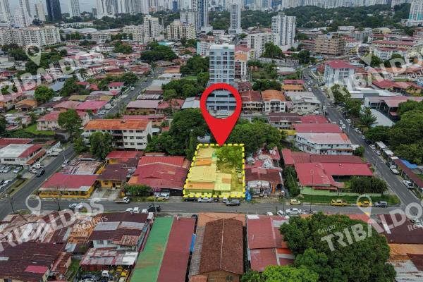 Venta de terreno comercial en parque lefevre