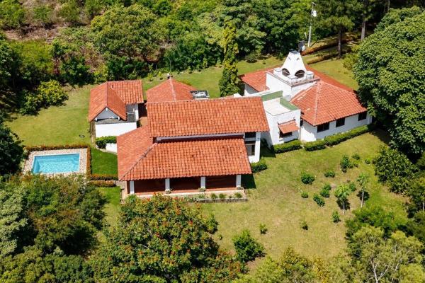 Hacienda de campo en 10.17 hectáreas, sorá
