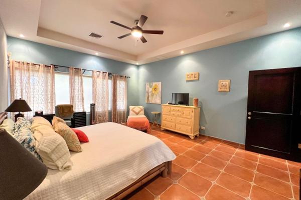 Hermosa casa privada en venta en coronado.