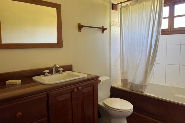 Prime oceanfront estate w/dock & beach, isla colon