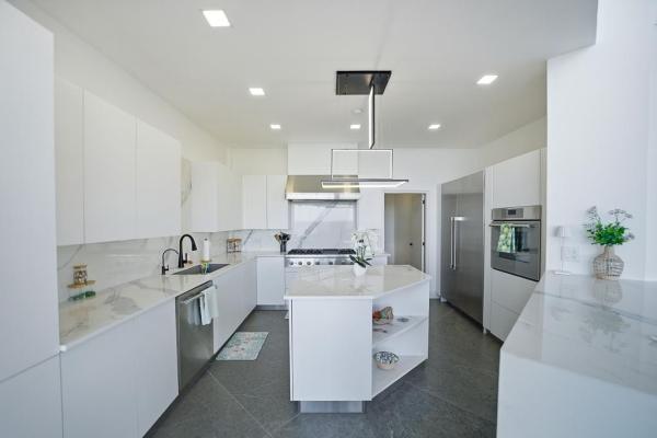 Modern ocean view home in los destiladeros