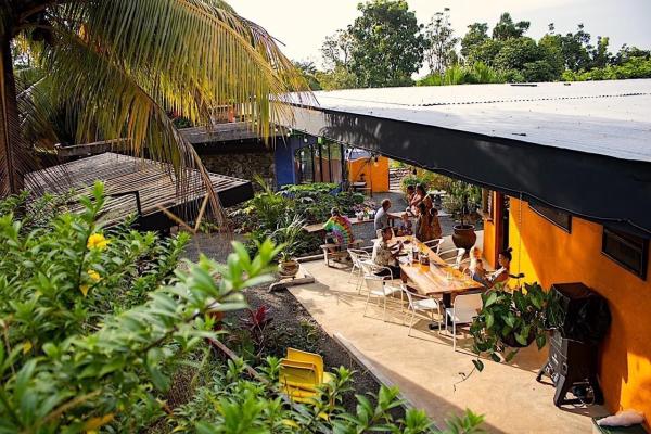Restaurante y local comercial llave en mano