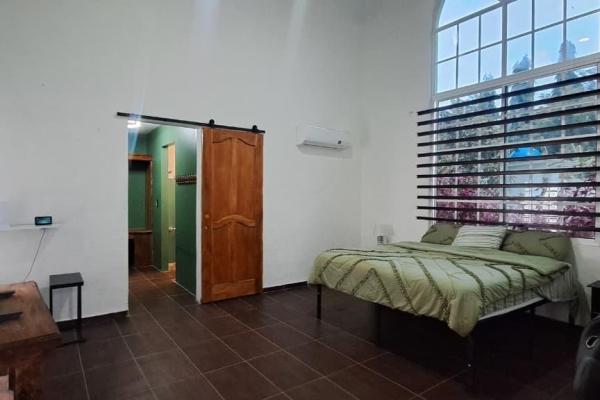4 bedroom house with private pool and jacuzzi