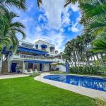 6-bedroom duplex with ocean view for sale