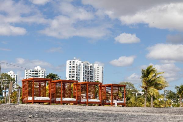 Dúplex de 6 habitaciones con vista al mar en venta