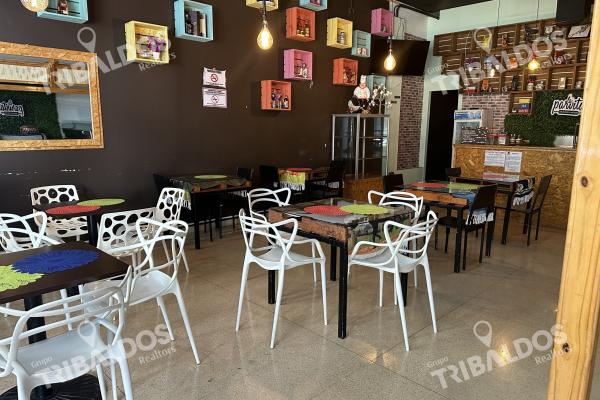 Venta de local comercial rentando en hato pintado a pasos de la 12 de octubre
