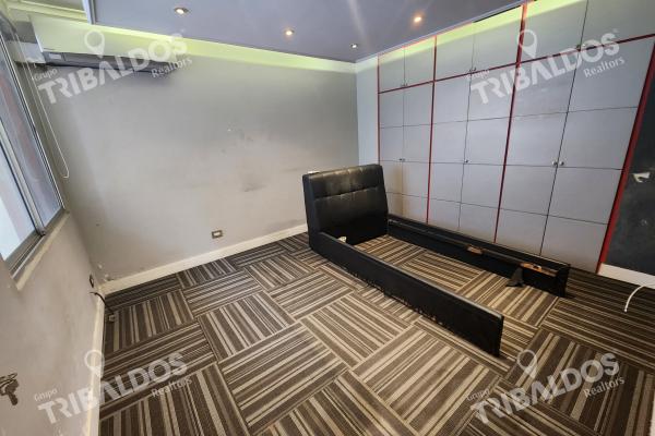 Sale of apartment in cibeles building, villa de las fuentes