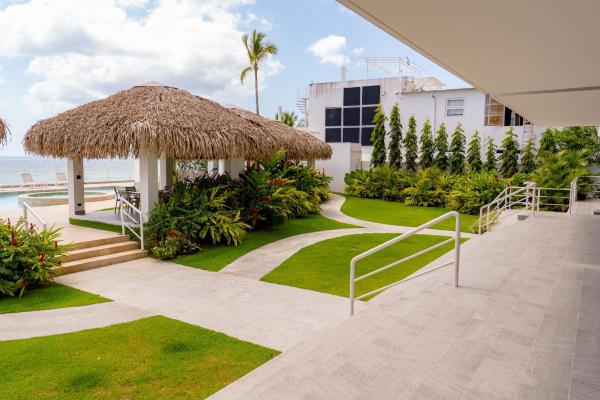 Apartamento de 4 habitaciones frente al mar en farallon