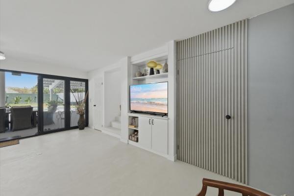 Southern dreams villa coastal hideaway malibu beac