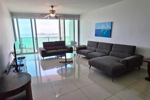 Se vende apartamento en ph allure piso alto con vista al mar