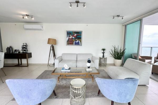 Sale of apartment ph lumiere, costa del este