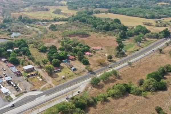 Land in bejuco next to queso mil
