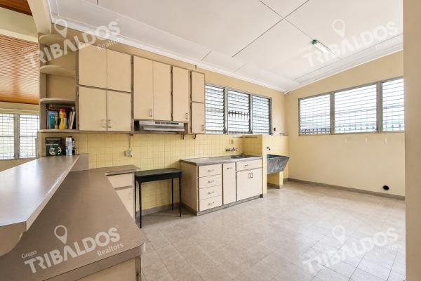 Venta de casa en bethania calle 74 área comercial