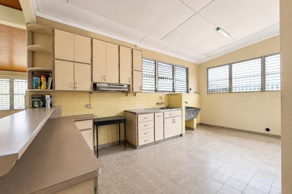 Venta de casa en bethania calle 74 área comercial