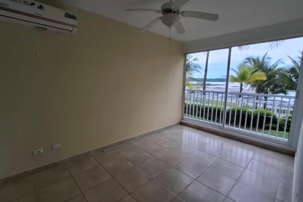 Venta de apartamento en ph altamarina, playa dorada